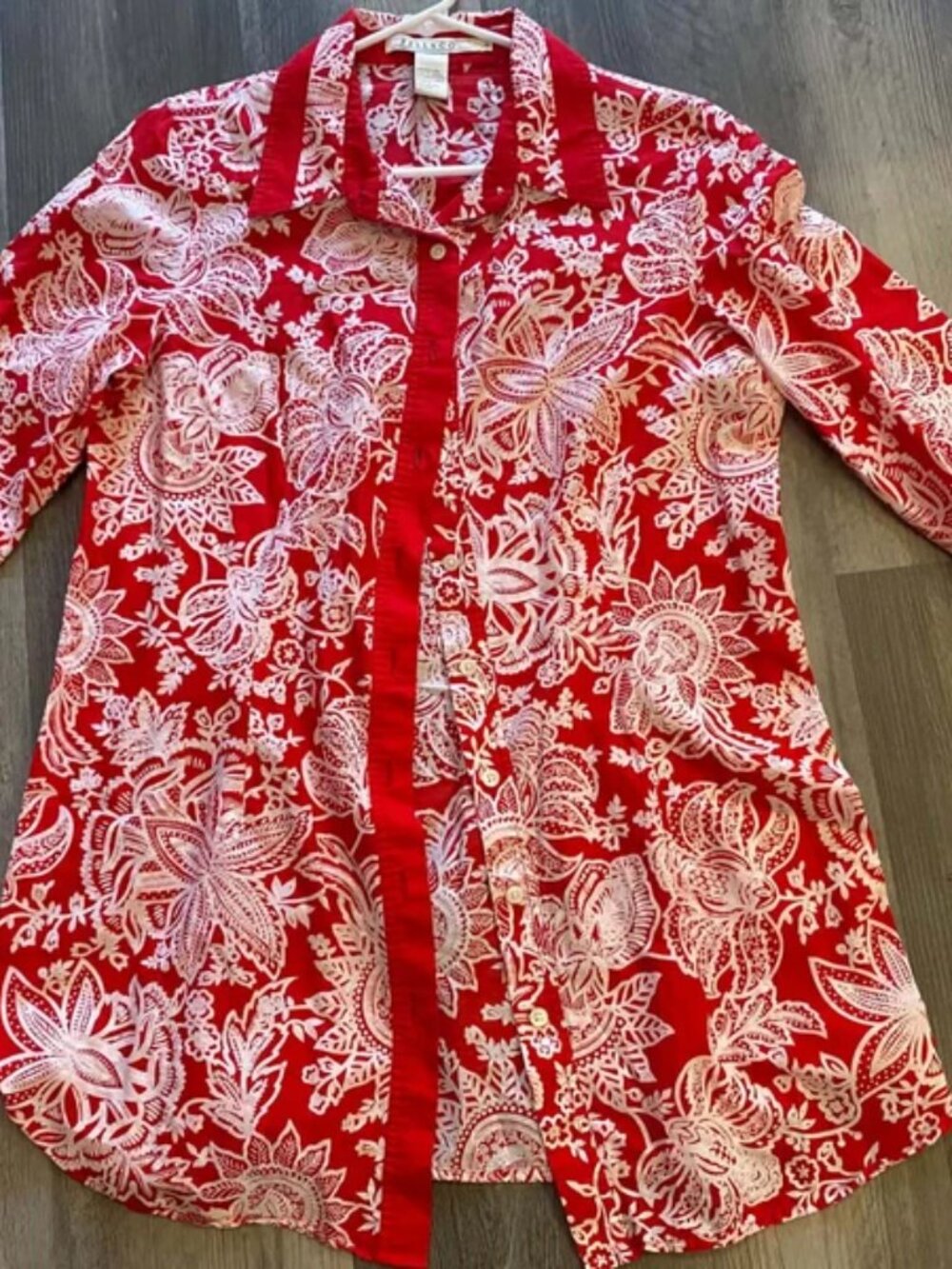 Pell & Co Beautiful Red and White Button up Blouse Size 12